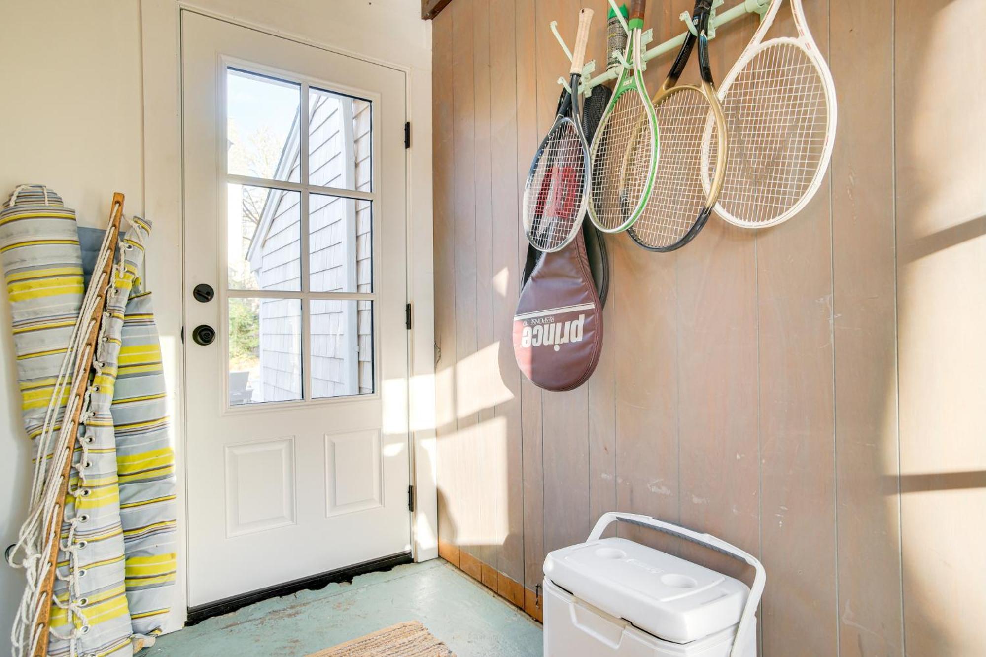 Cozy Cape Cod Cottage - Walk To Monument Beach! Bourne Dış mekan fotoğraf