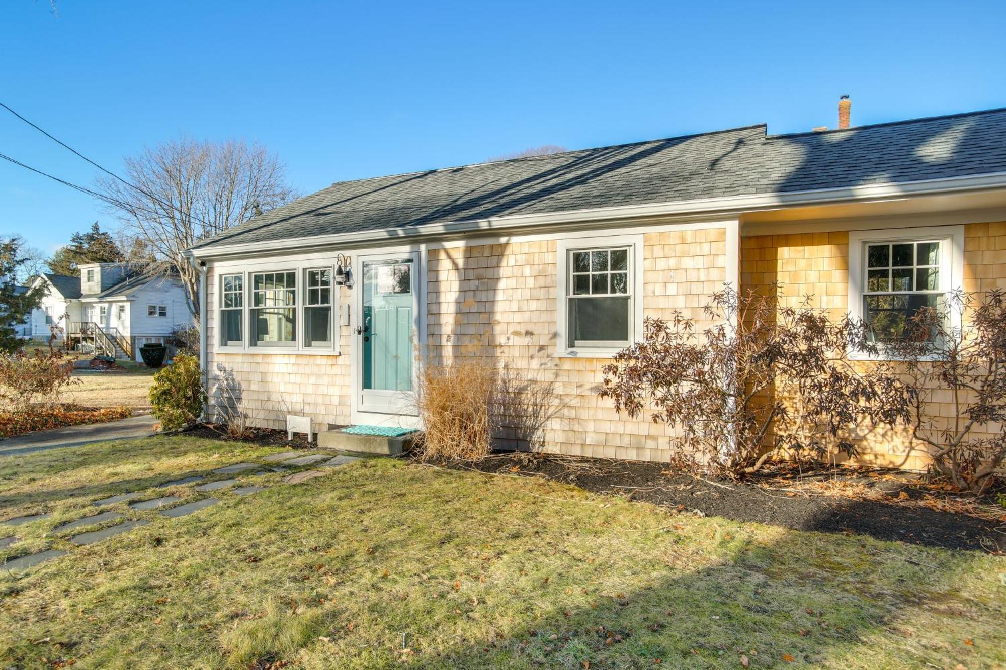 Cozy Cape Cod Cottage - Walk To Monument Beach! Bourne Dış mekan fotoğraf